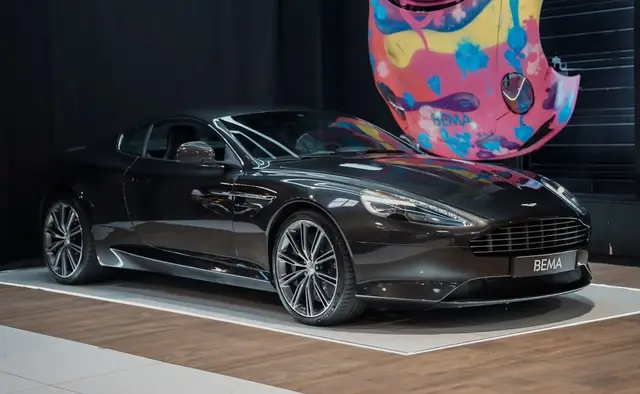 Aston Martin DB9
