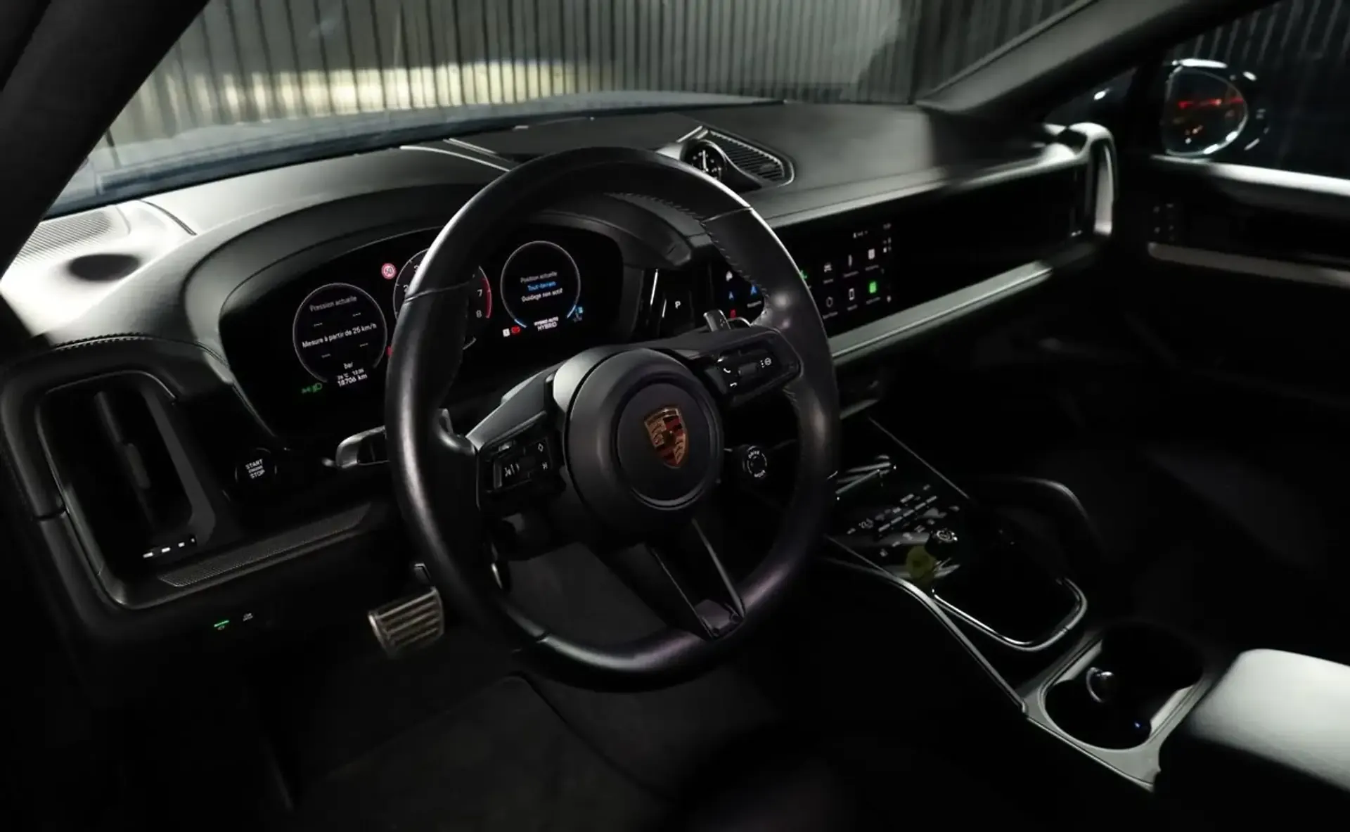 Porsche Cayenne — photo 5