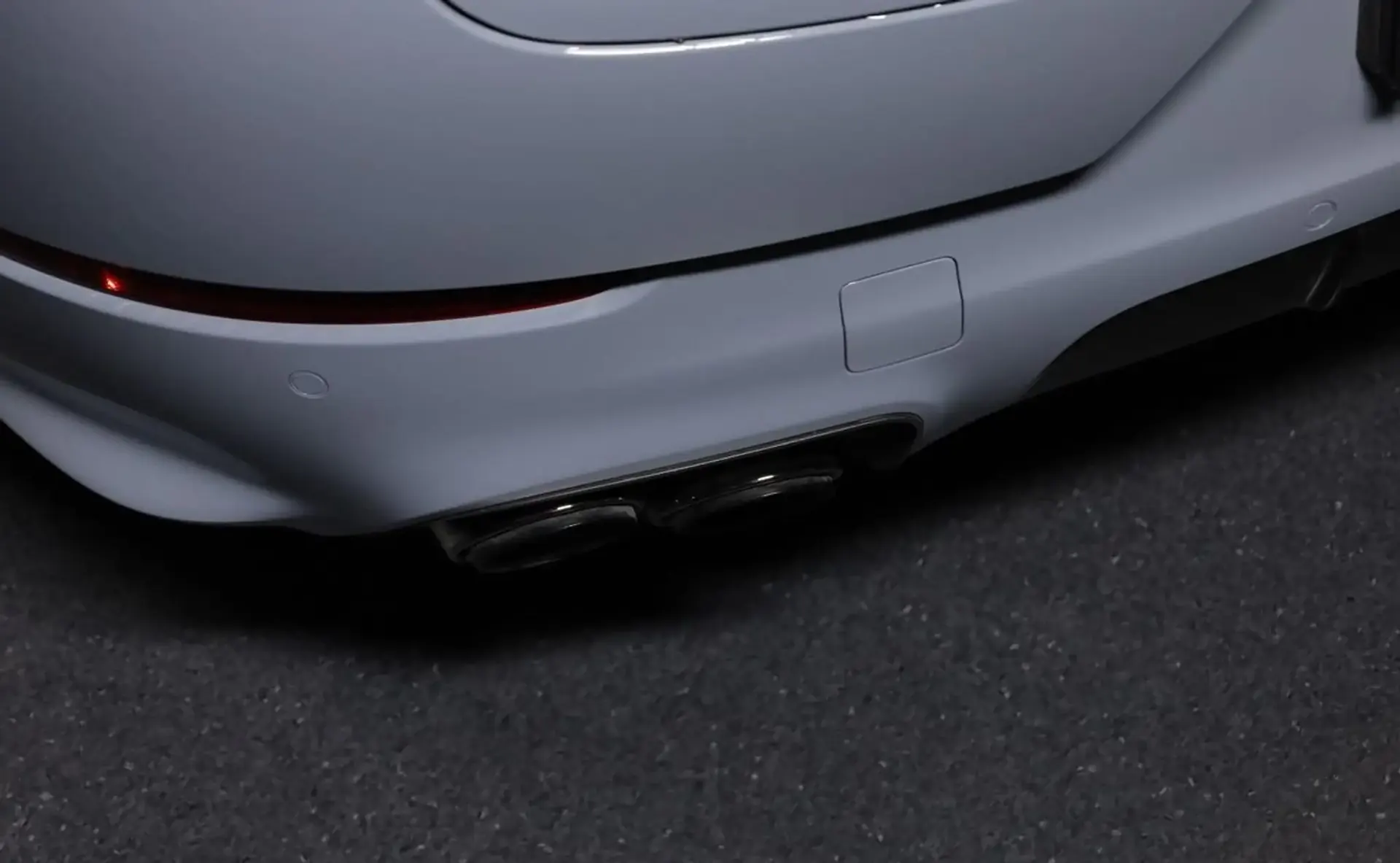 Porsche Cayenne — photo 14