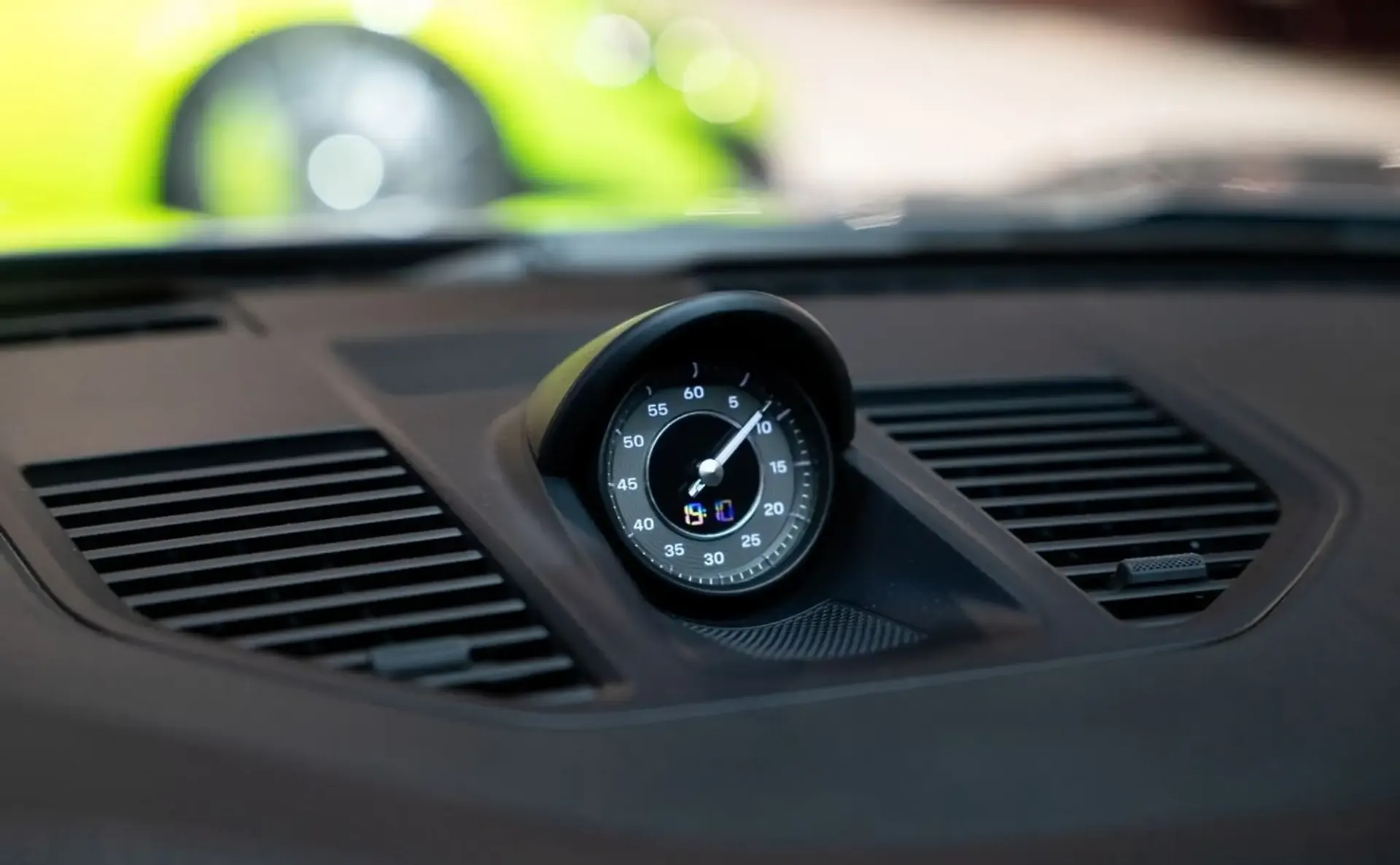 Porsche 992 — photo 12
