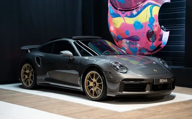 Porsche 992