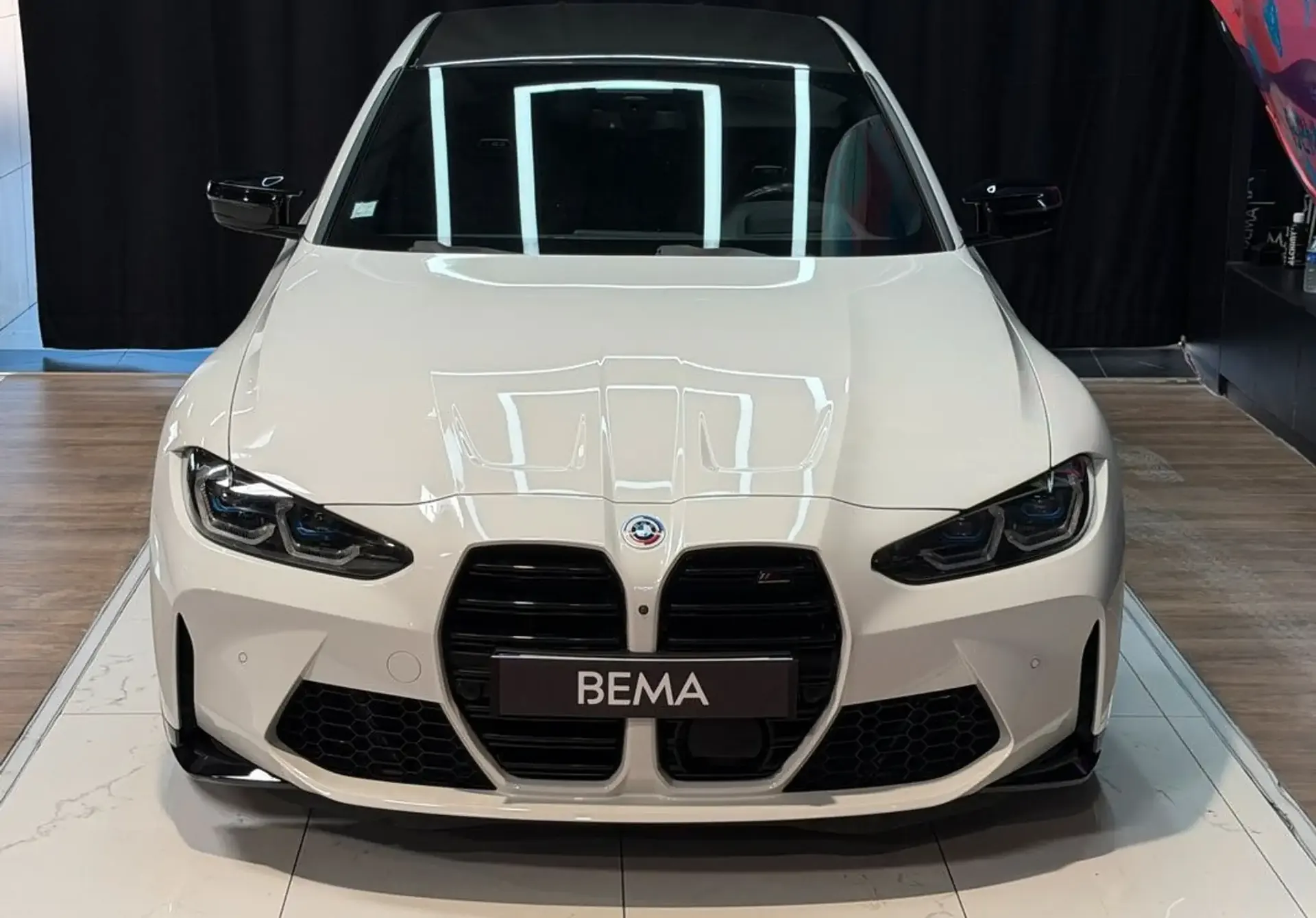 BMW M3 — photo 3