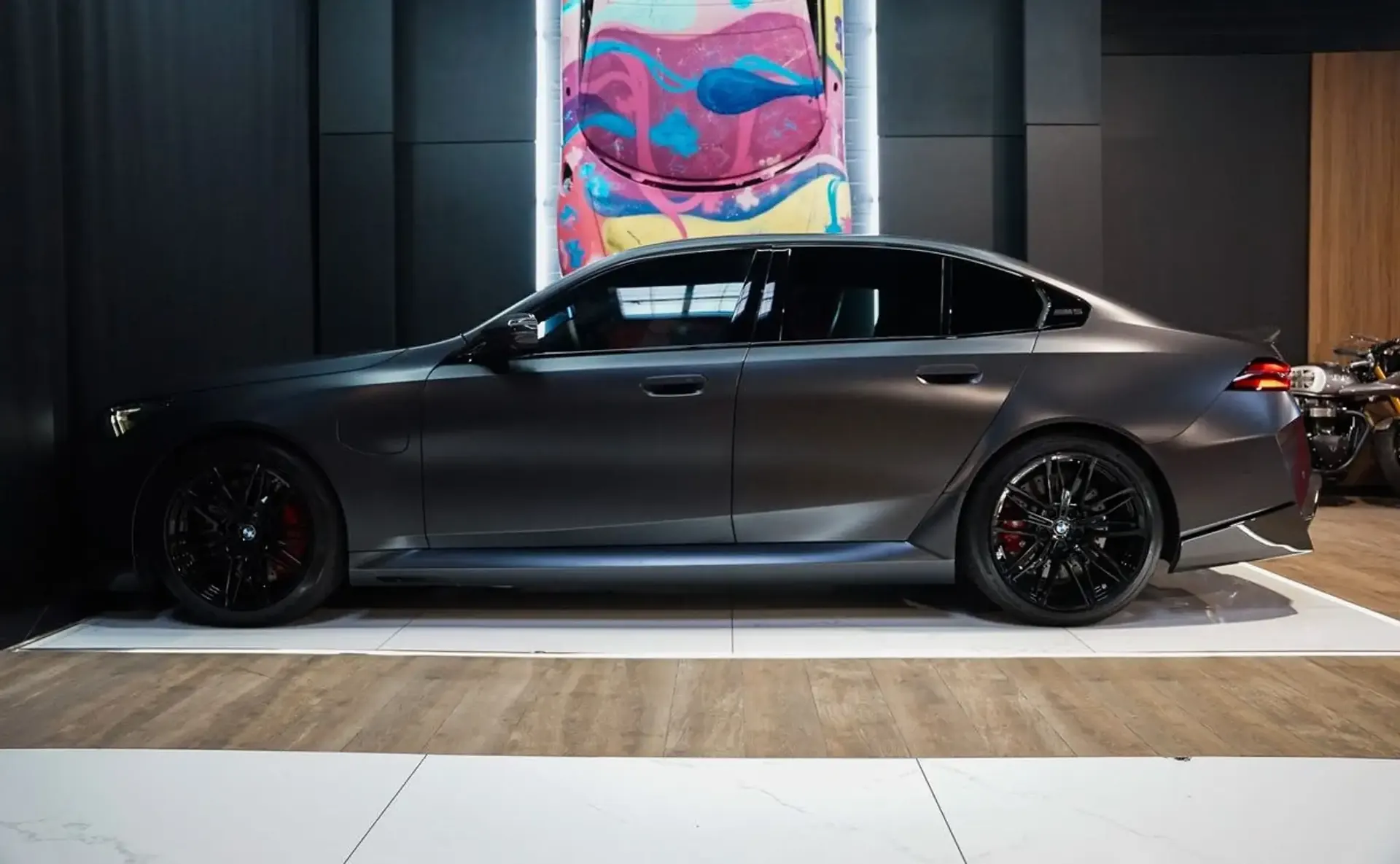 BMW M5 — photo 9