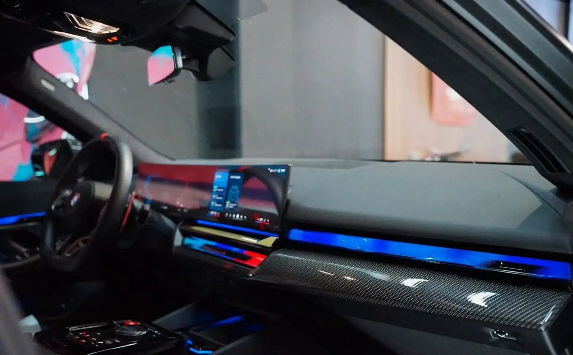 BMW M5 — photo 4