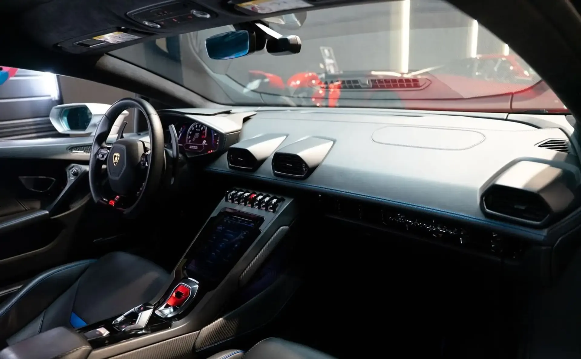 Lamborghini Huracan — photo 5