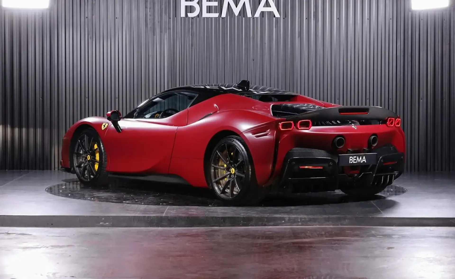 Ferrari SF90 — photo 8