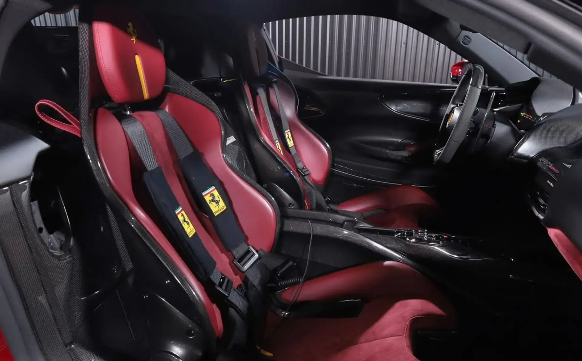 Ferrari SF90 — photo 7