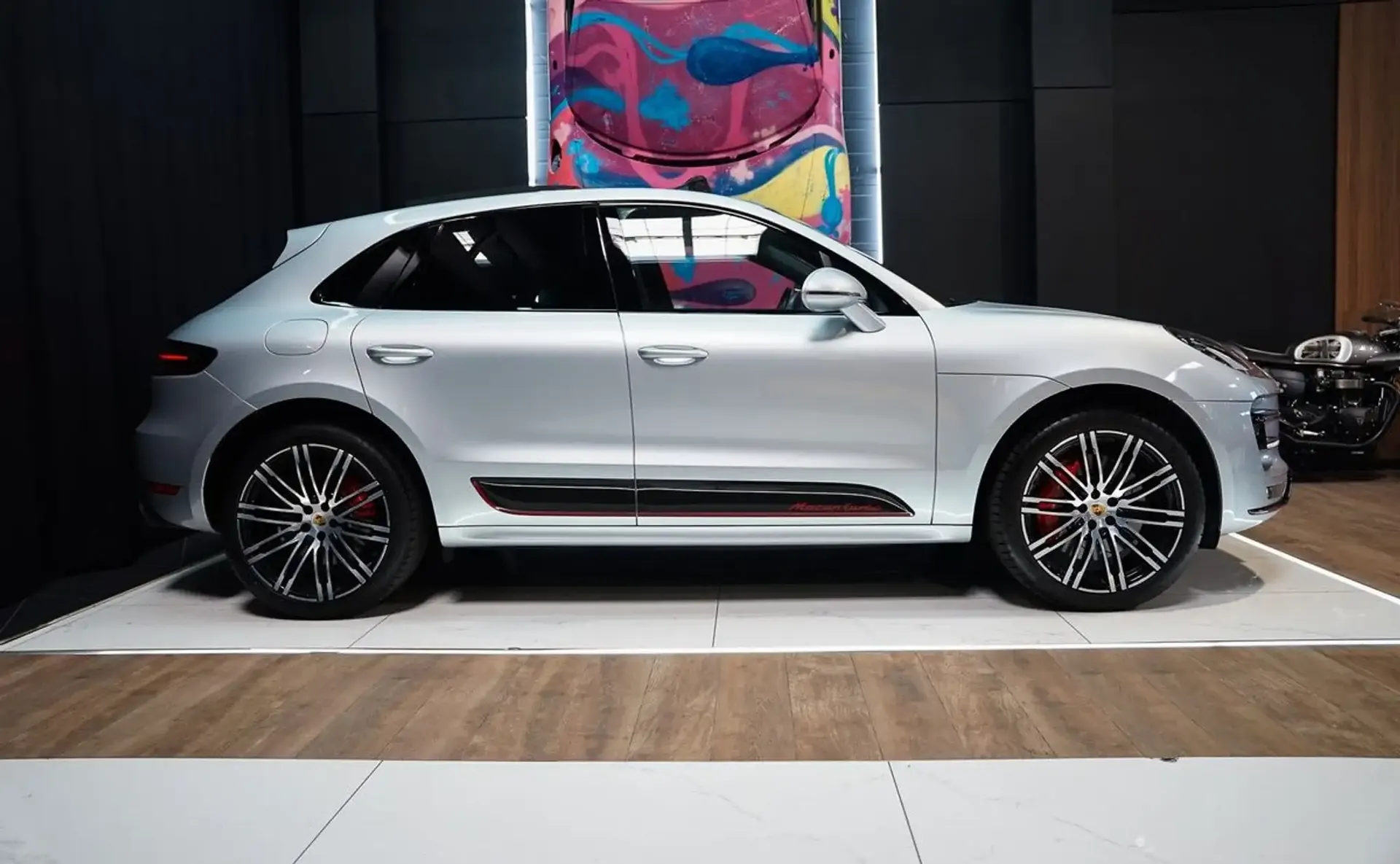 Porsche Macan — photo 2