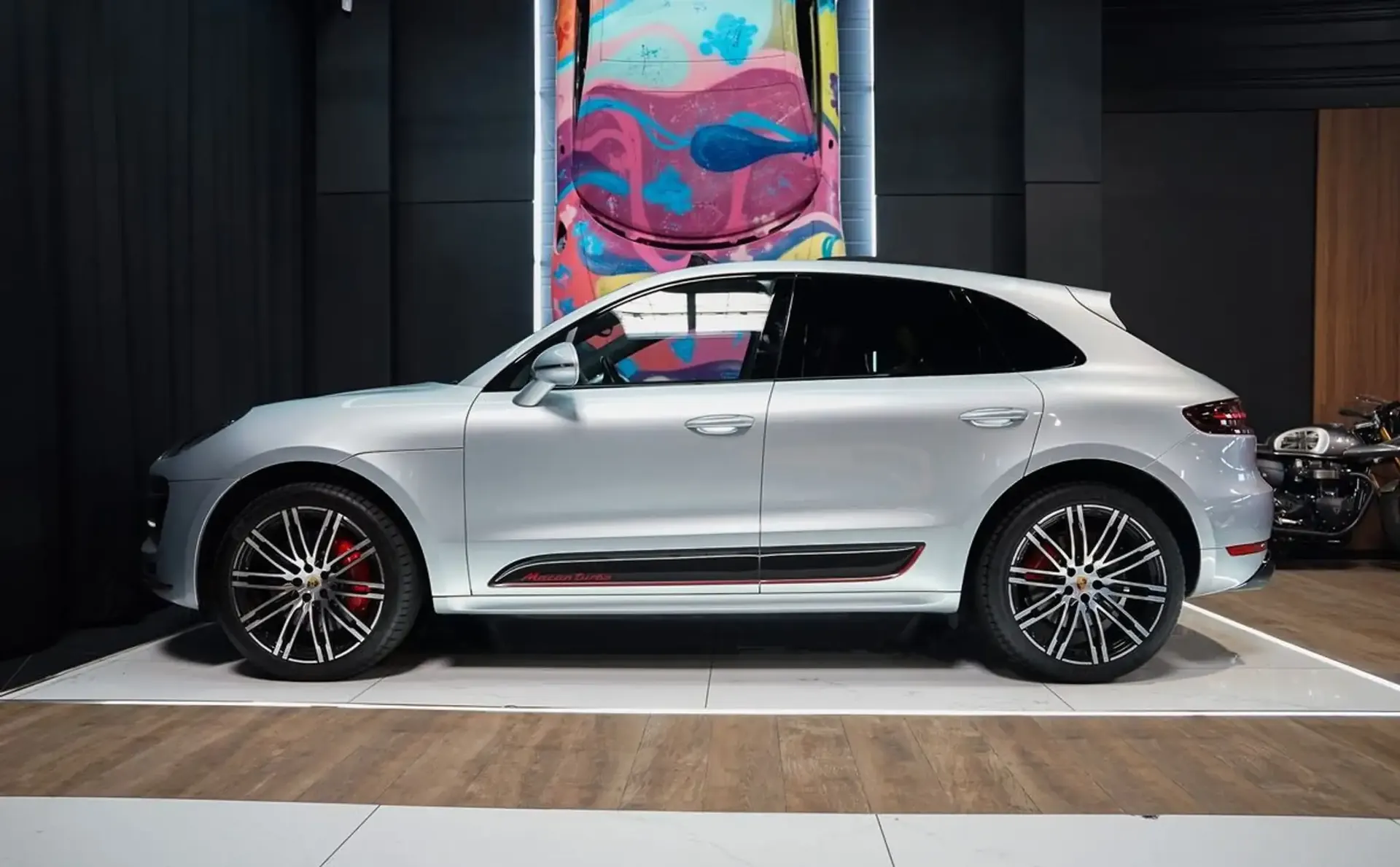 Porsche Macan — photo 5