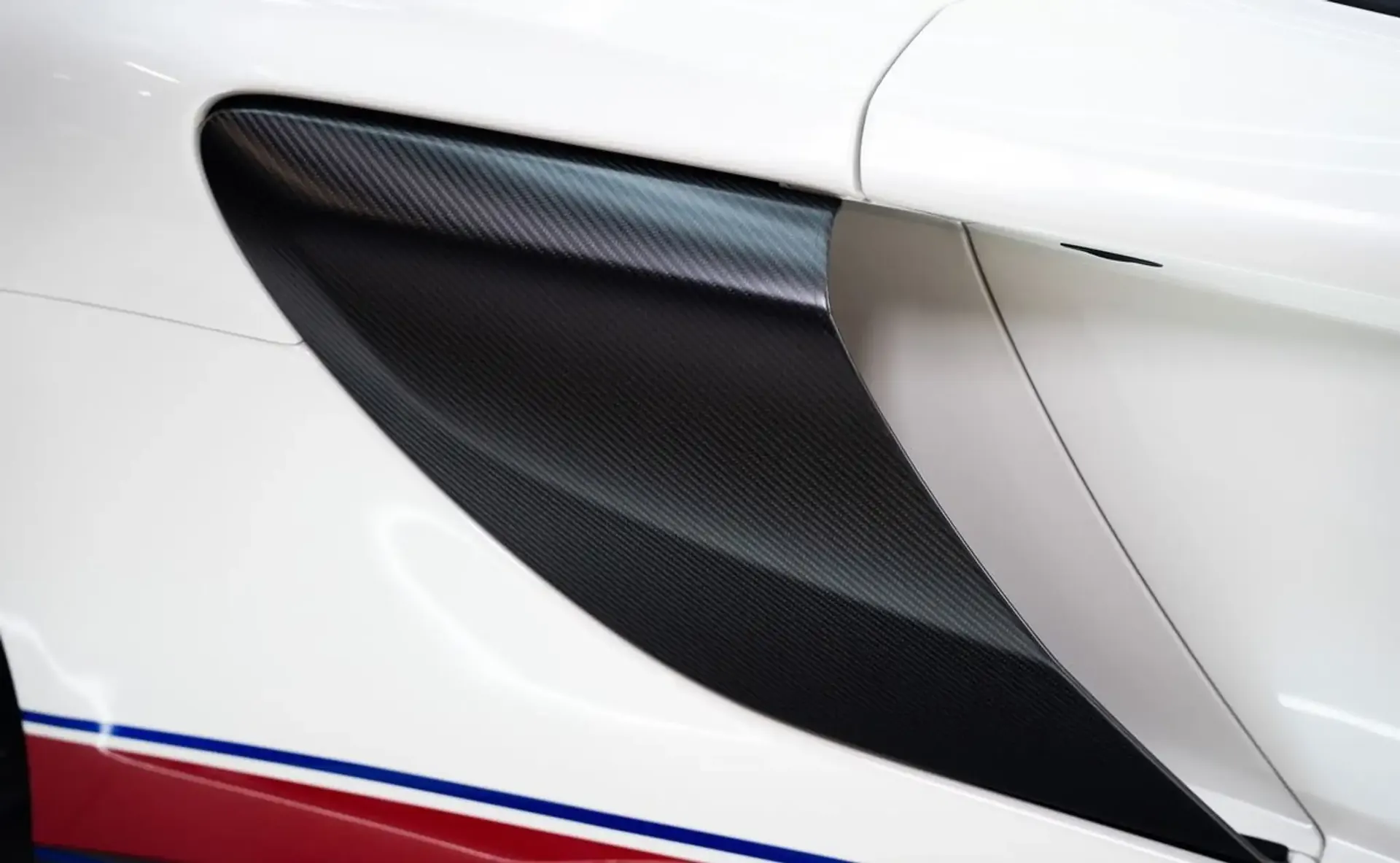 McLaren 675LT — photo 7