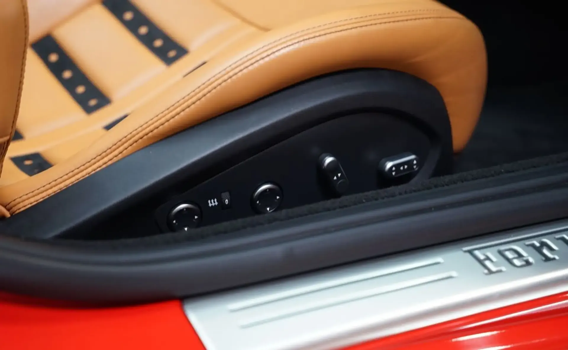 Ferrari California — photo 5