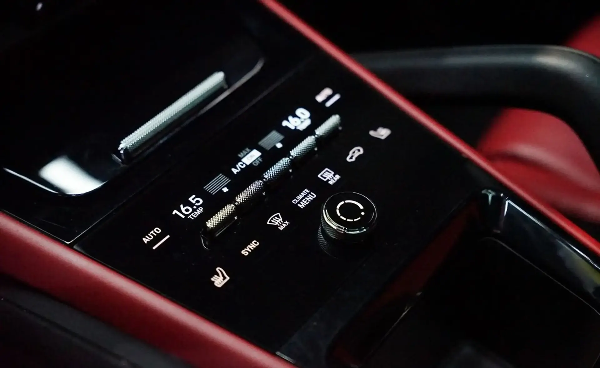 Porsche Cayenne — photo 7