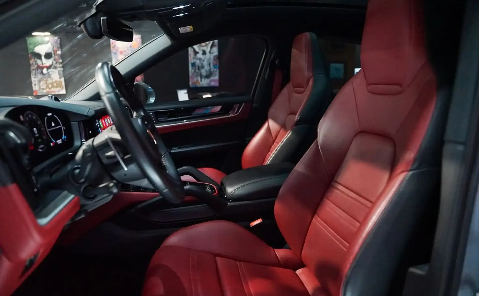 Porsche Cayenne — photo 3