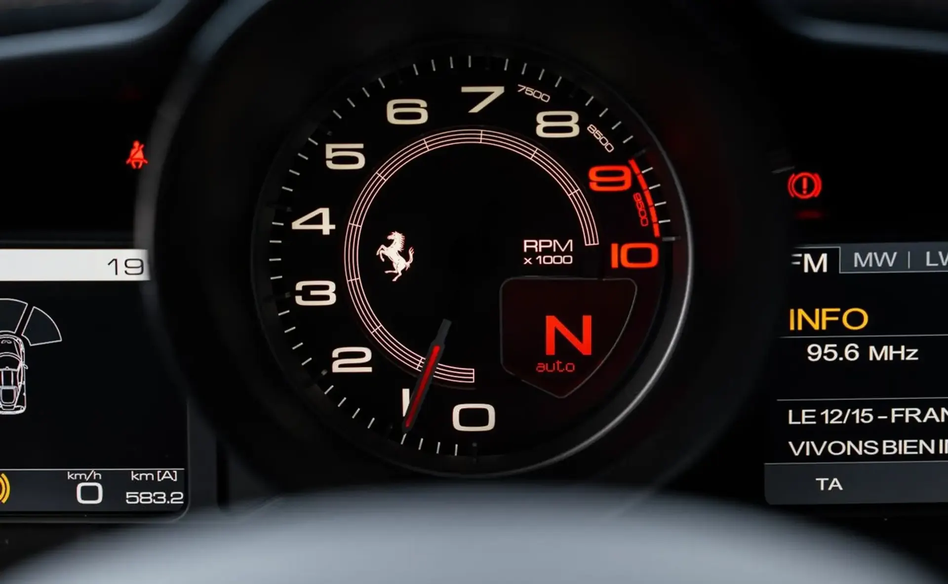 Ferrari 458 — photo 13