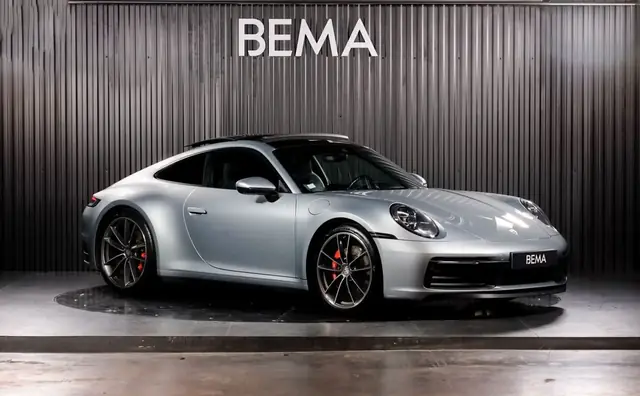 Porsche 992