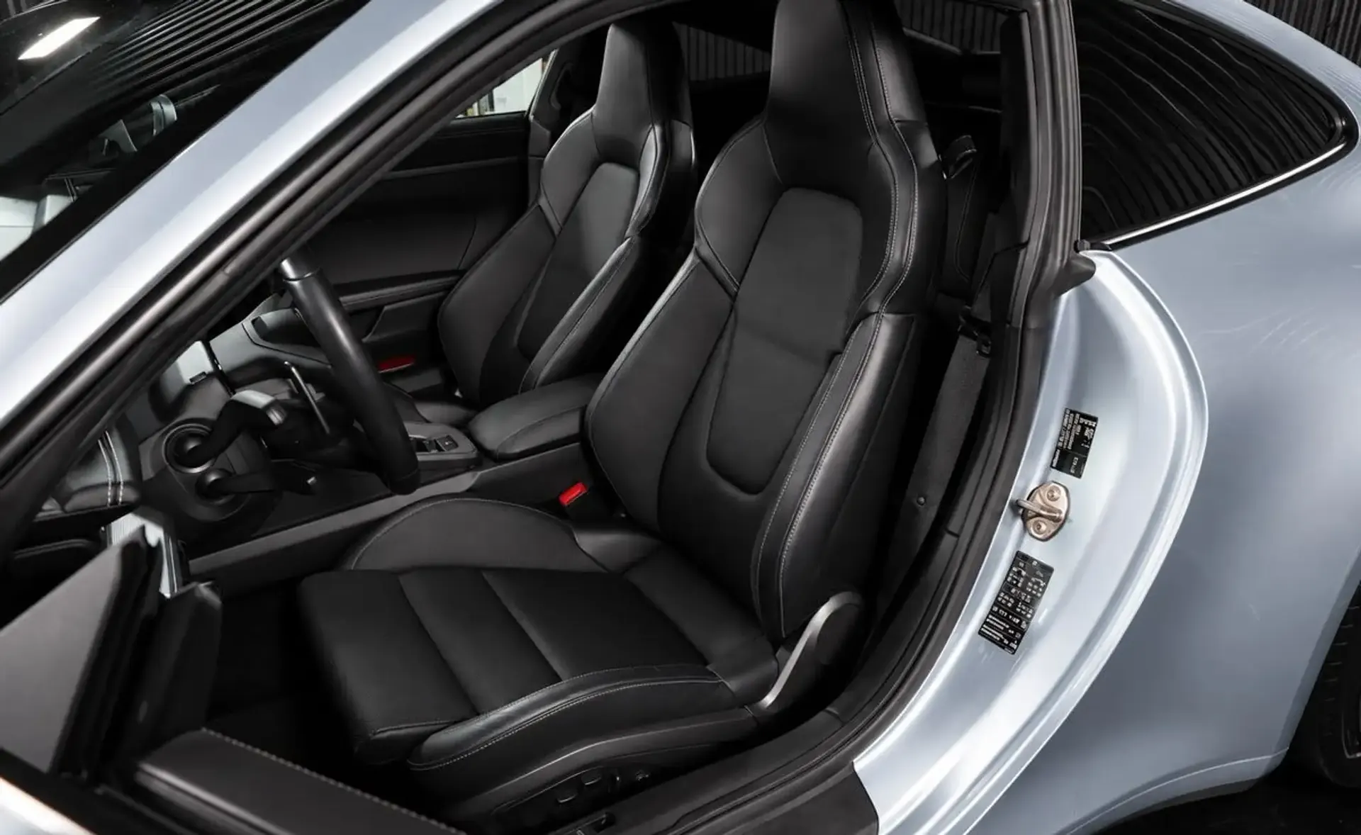 Porsche 992 — photo 11