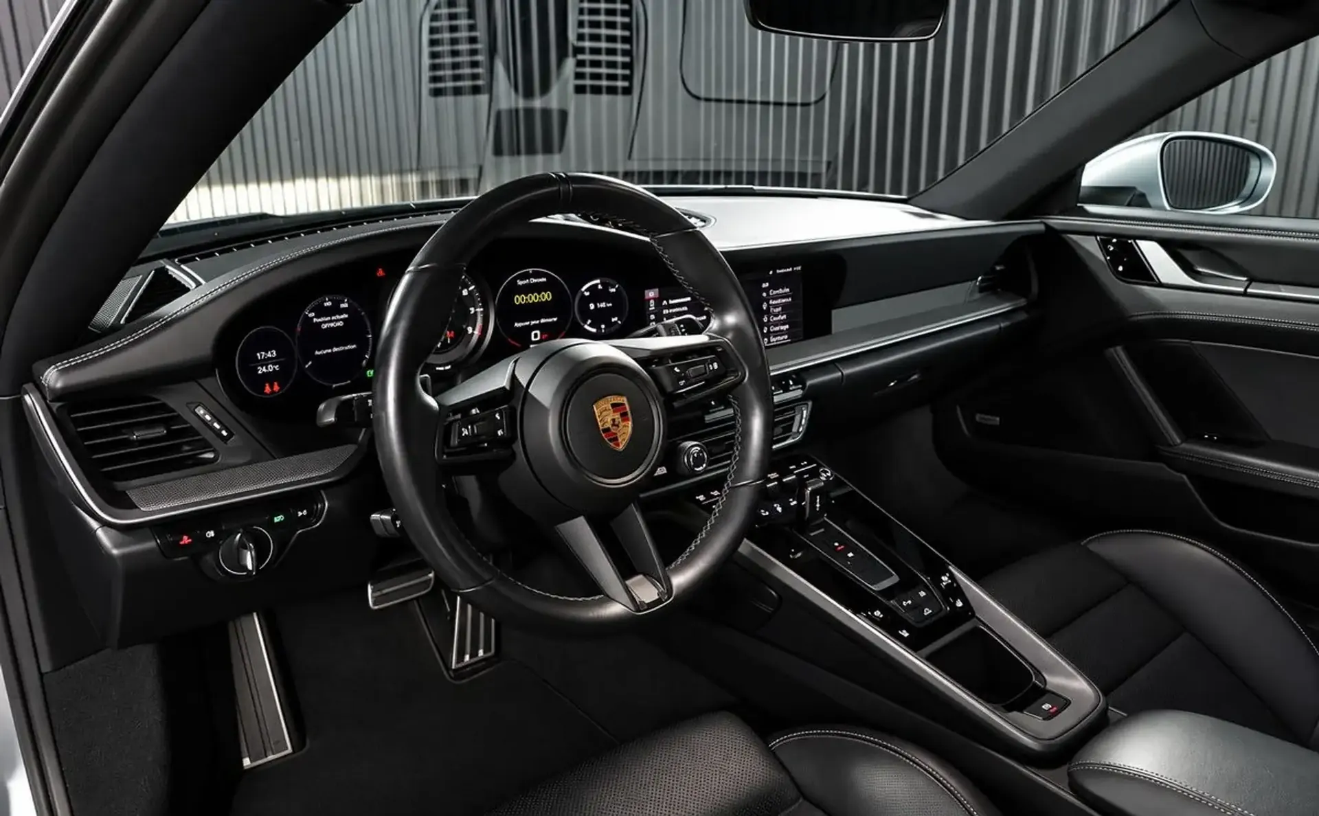 Porsche 992 — photo 2