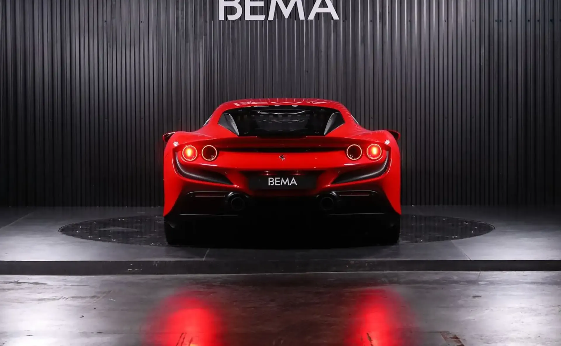 Ferrari F8 — photo 4