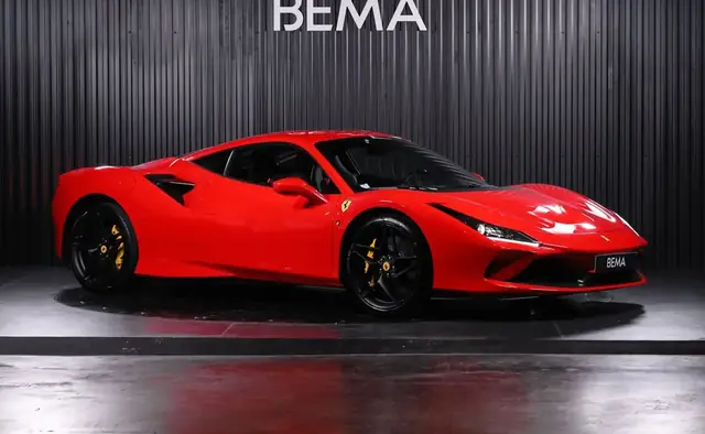 Ferrari F8
