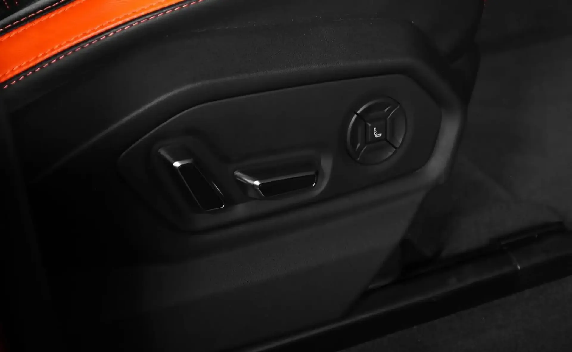 Lamborghini Urus — photo 12