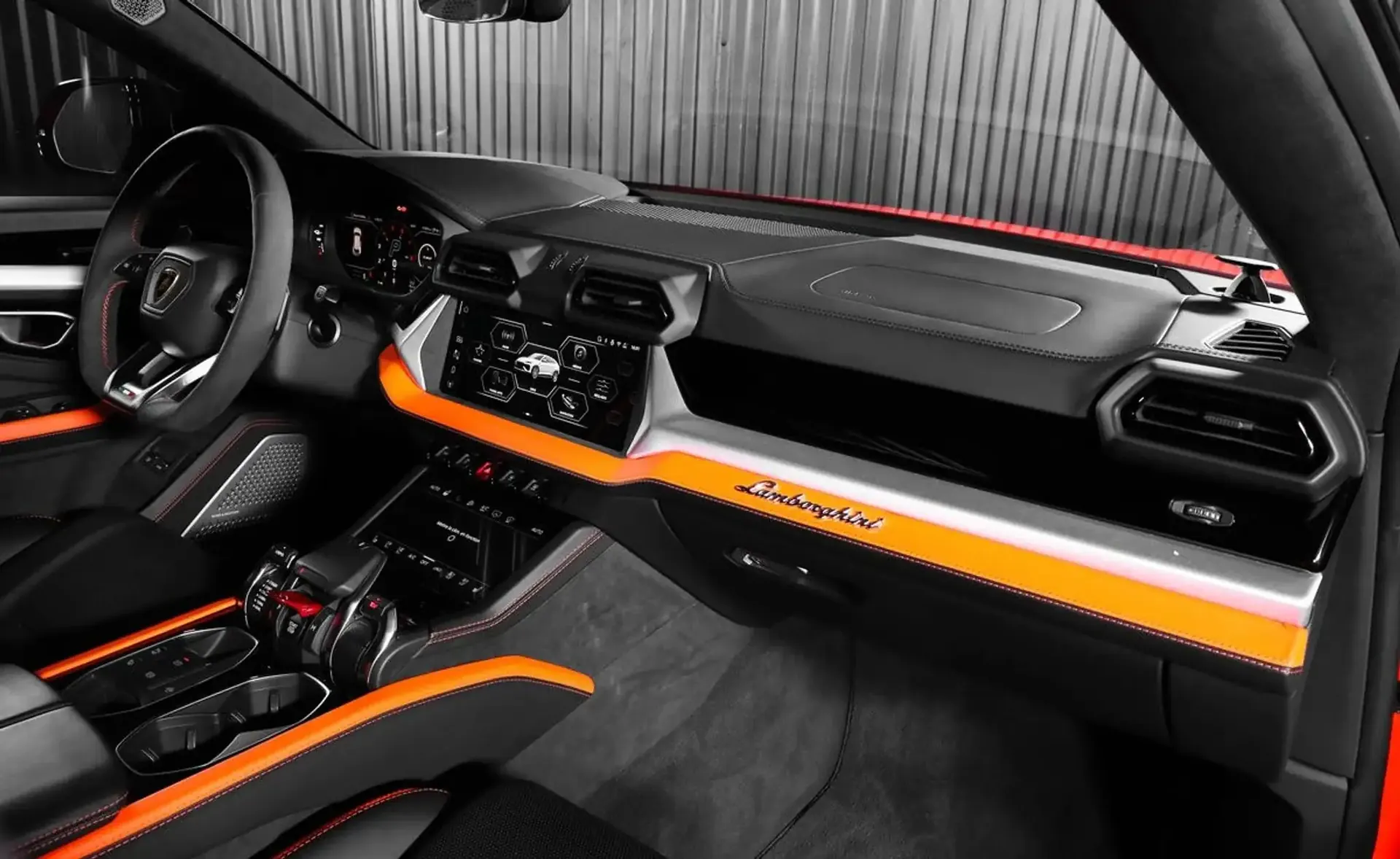 Lamborghini Urus — photo 9