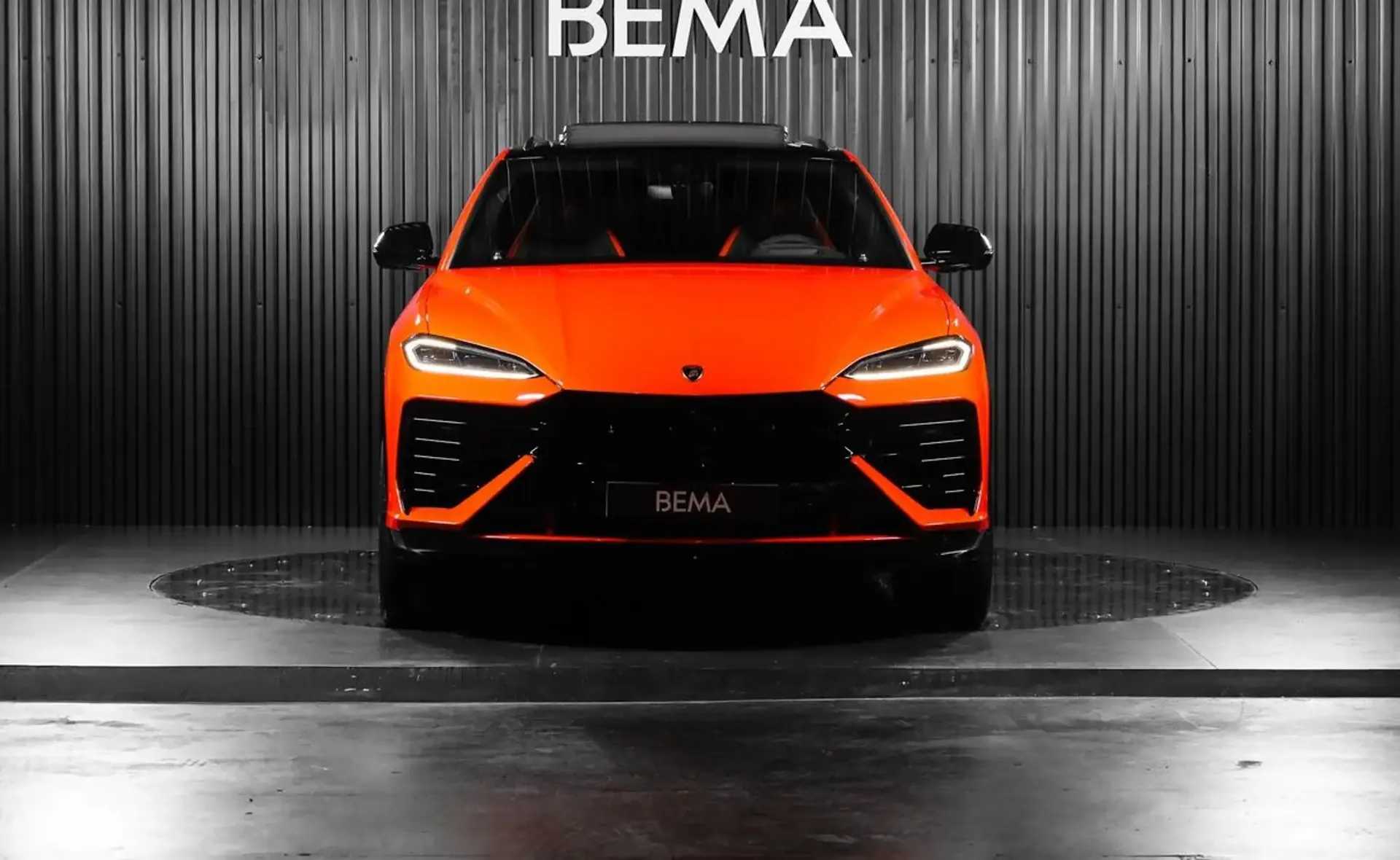 Lamborghini Urus — photo 5
