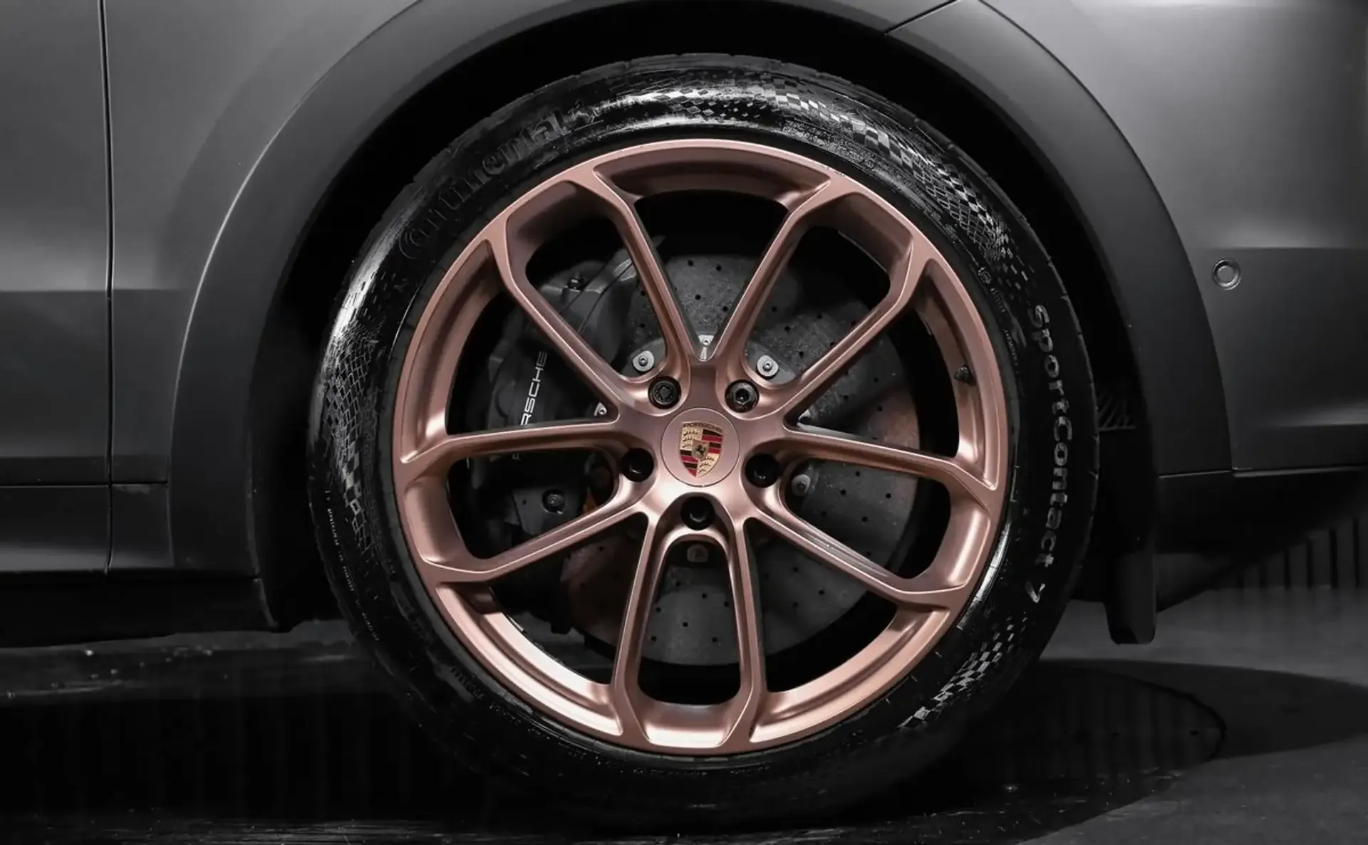 Porsche Cayenne — photo 5