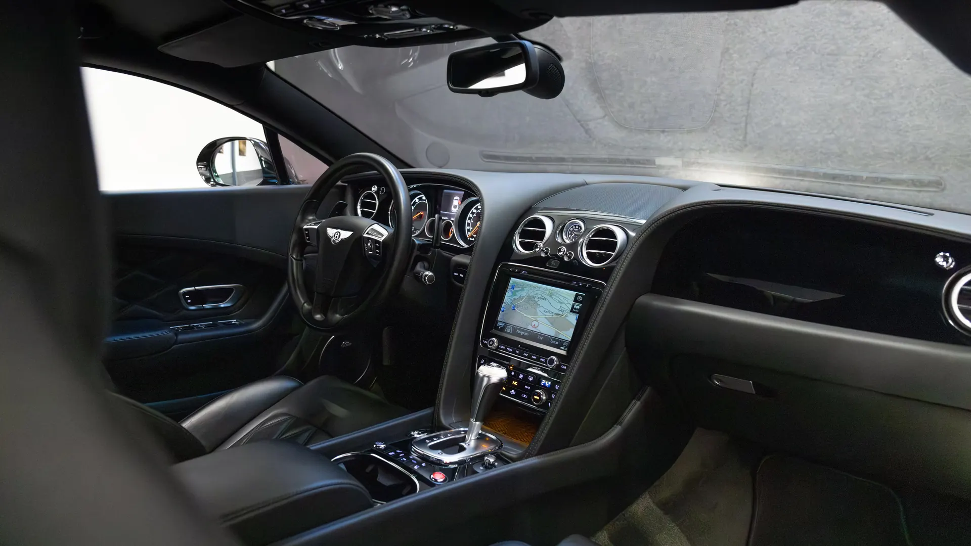Bentley Continental — photo 16
