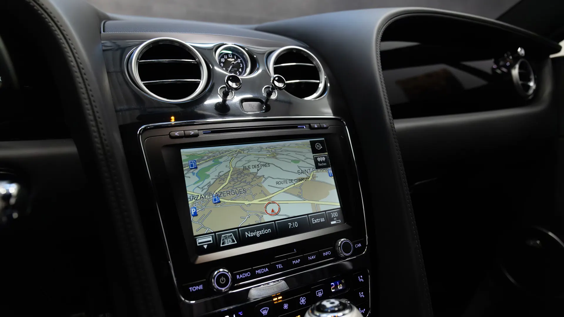 Bentley Continental — photo 22
