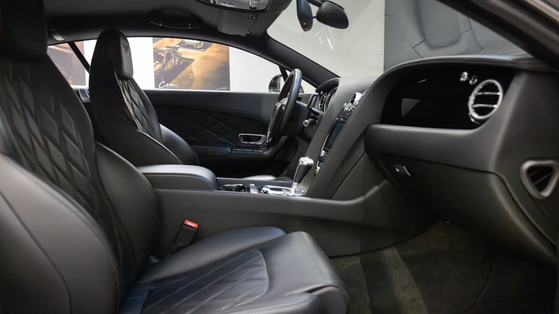 Bentley Continental — photo 17