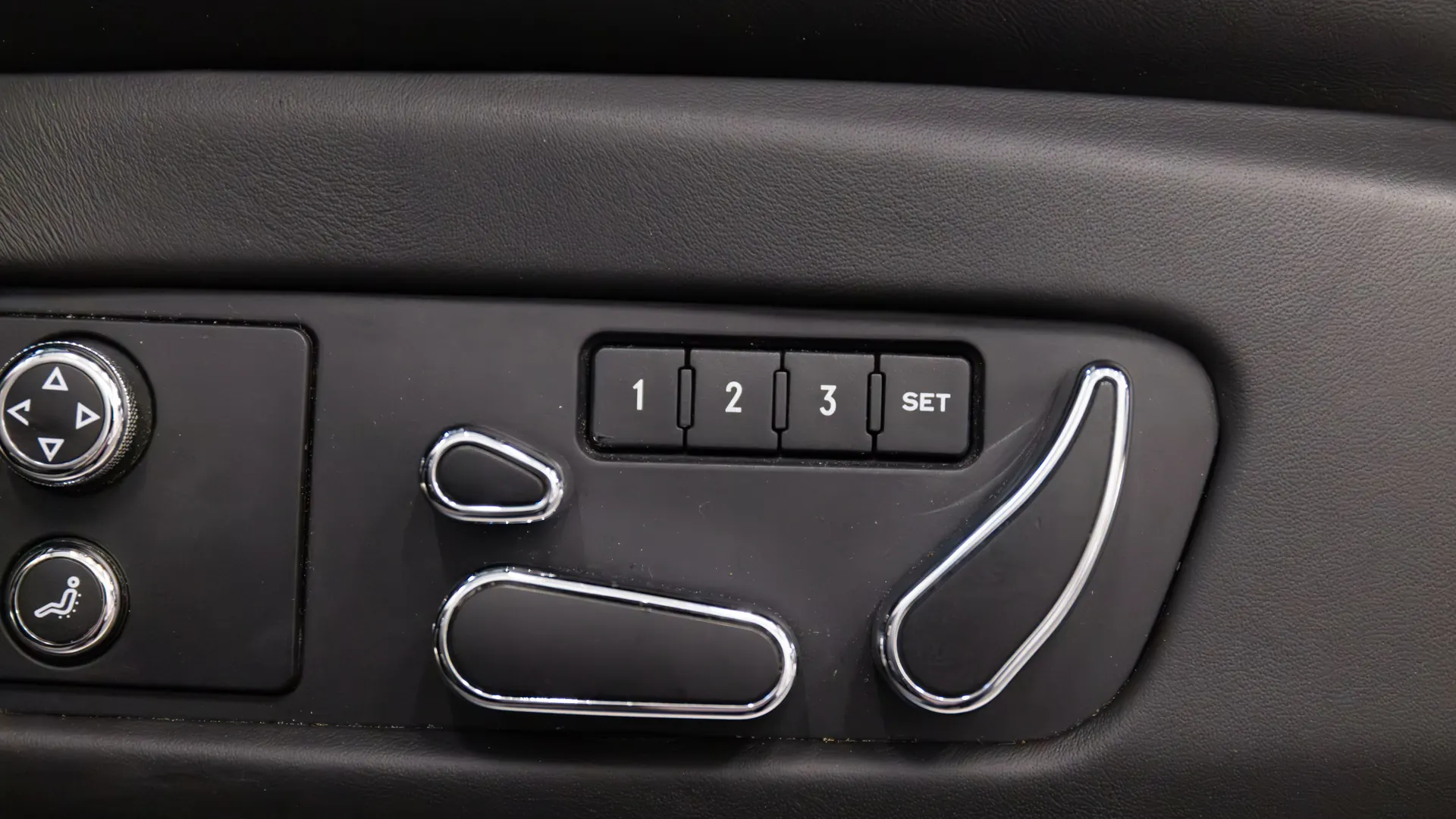 Bentley Continental — photo 30