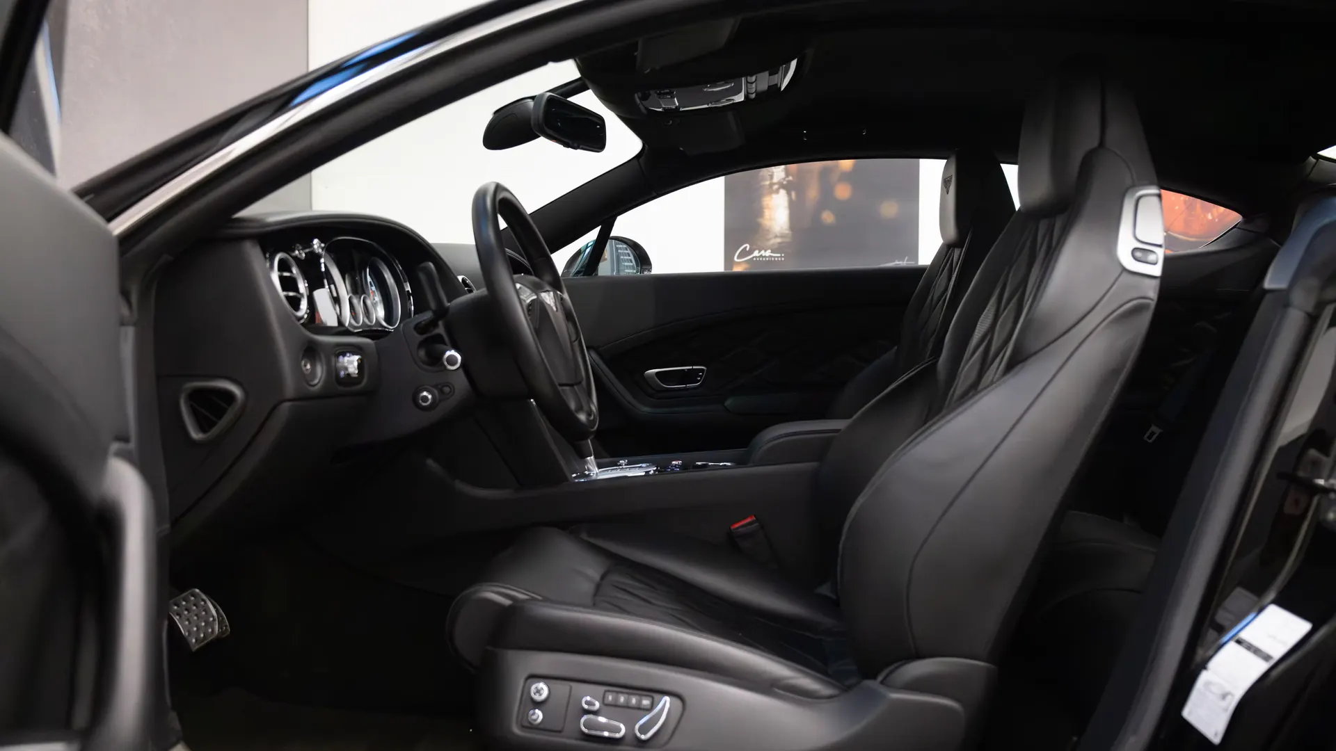 Bentley Continental — photo 9
