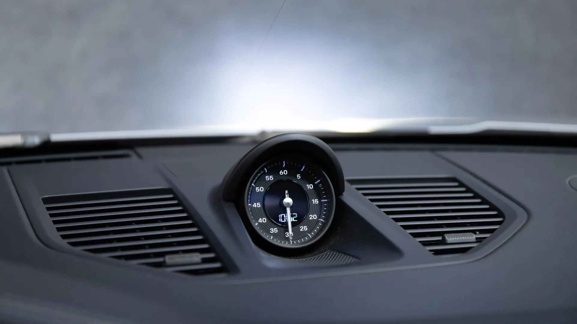 Porsche 911 — photo 23