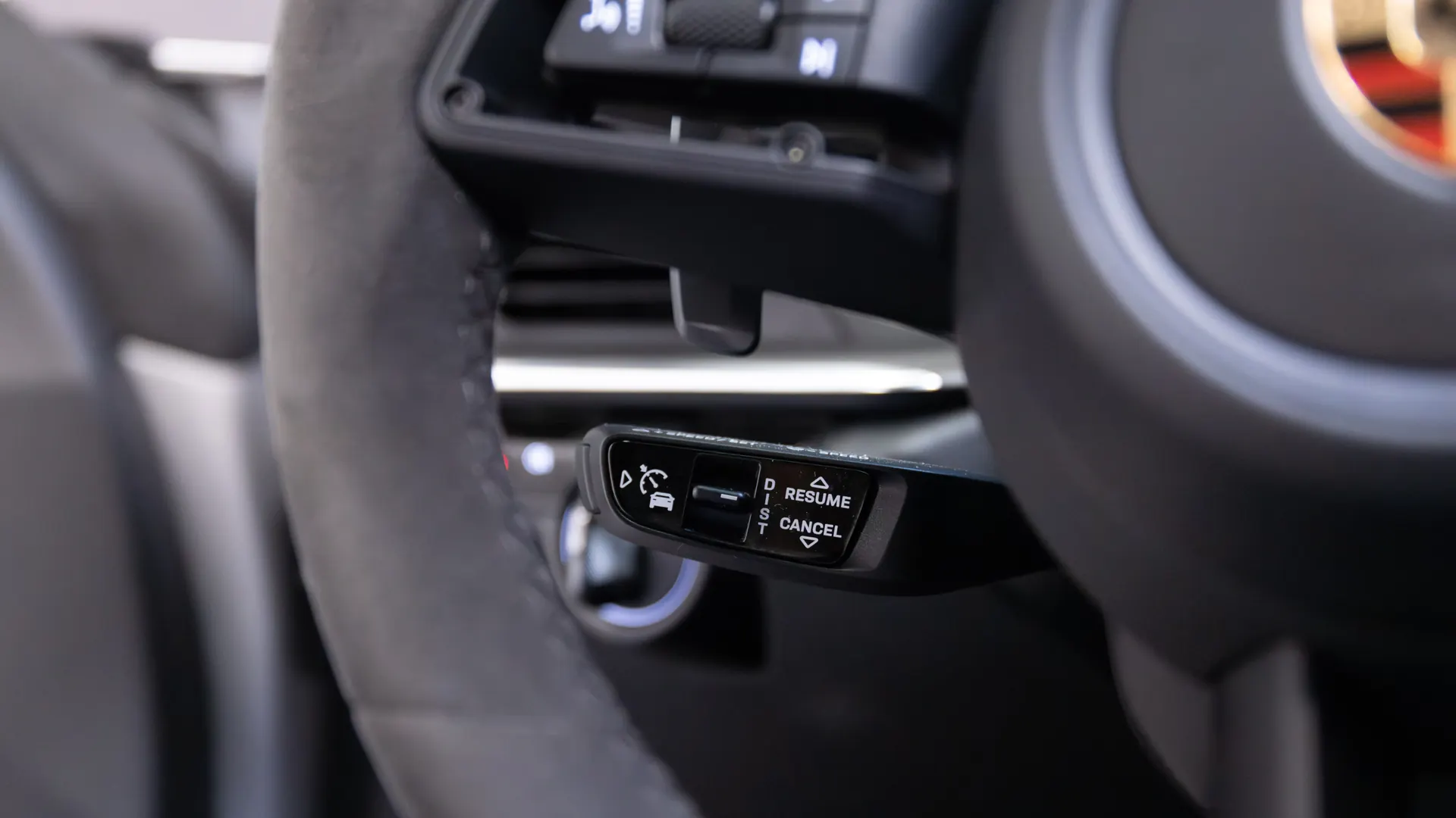 Porsche 911 — photo 17