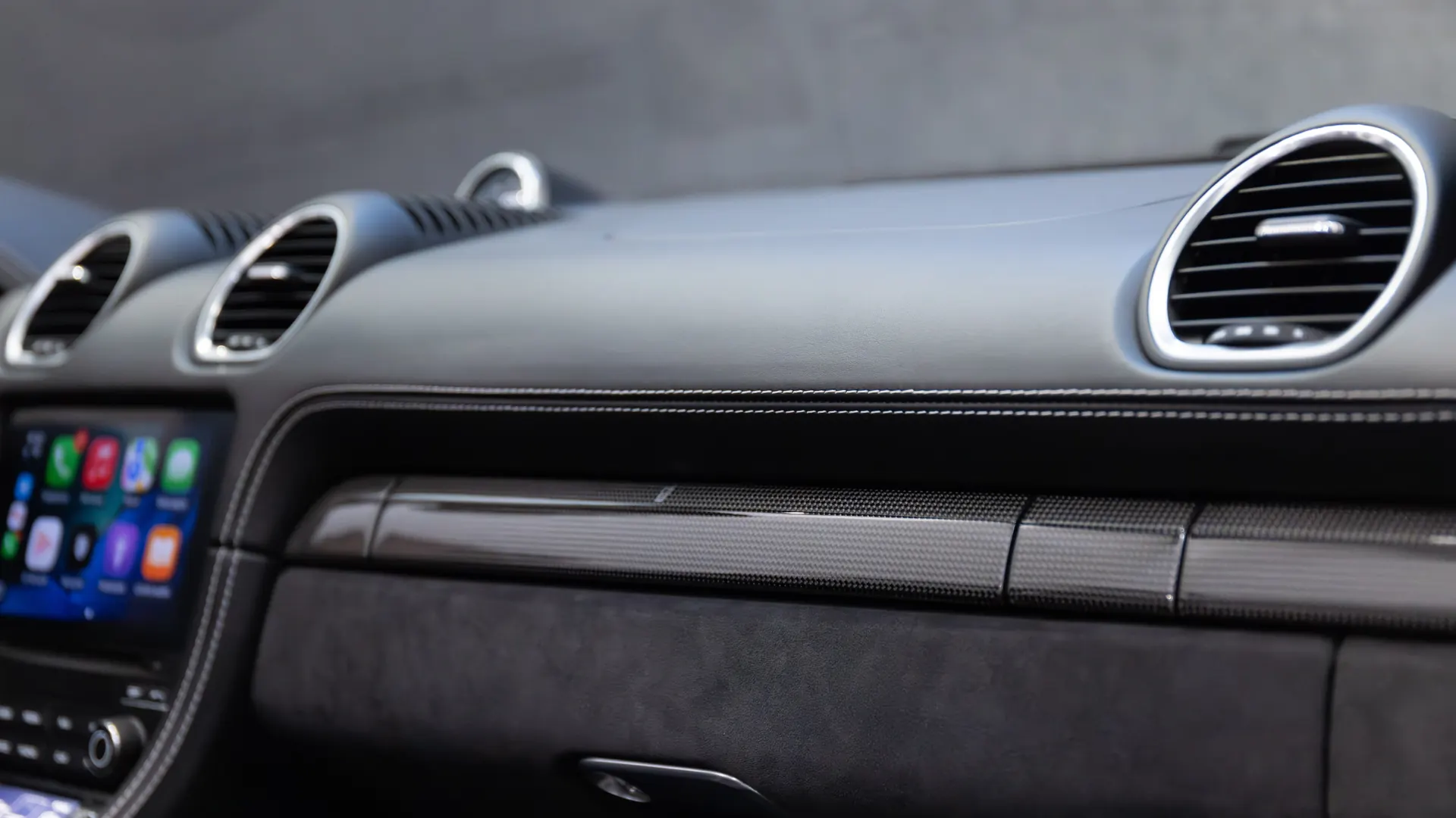 Porsche 718 — photo 36