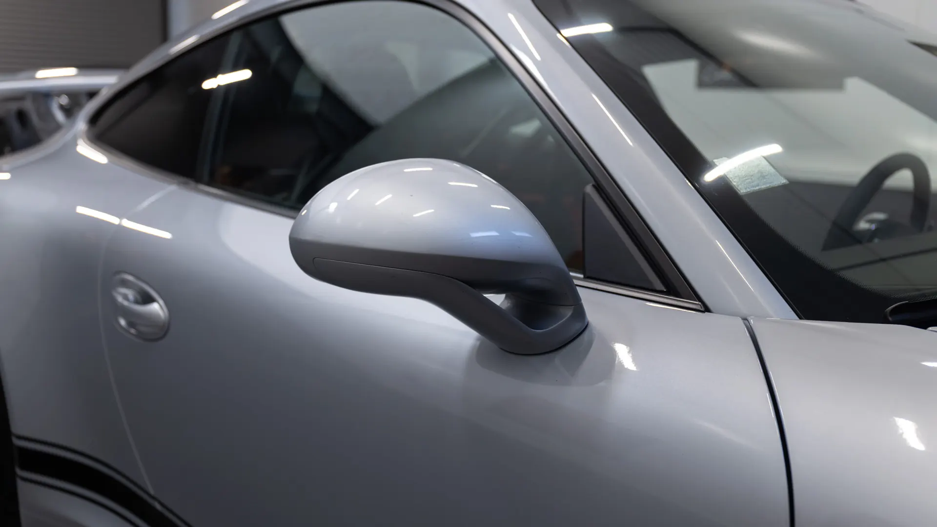 Porsche 911 — photo 26
