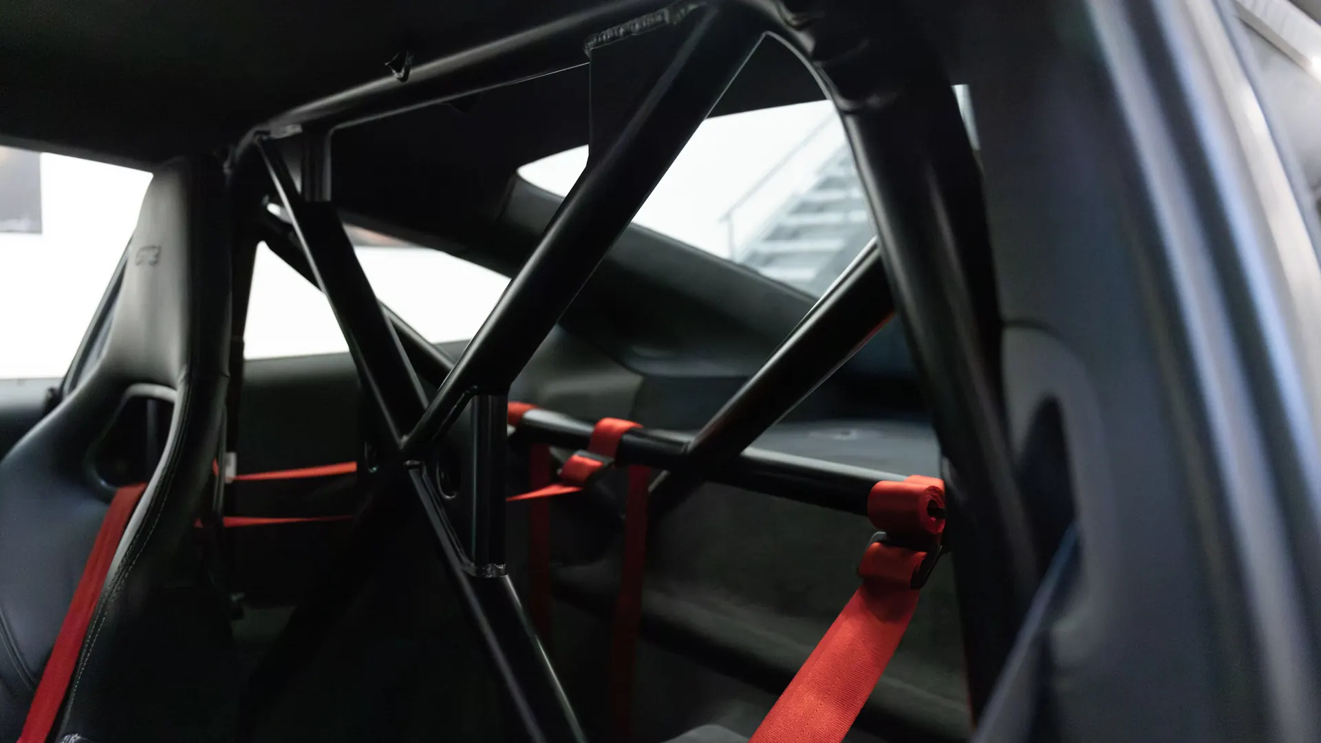 Porsche 911 — photo 18