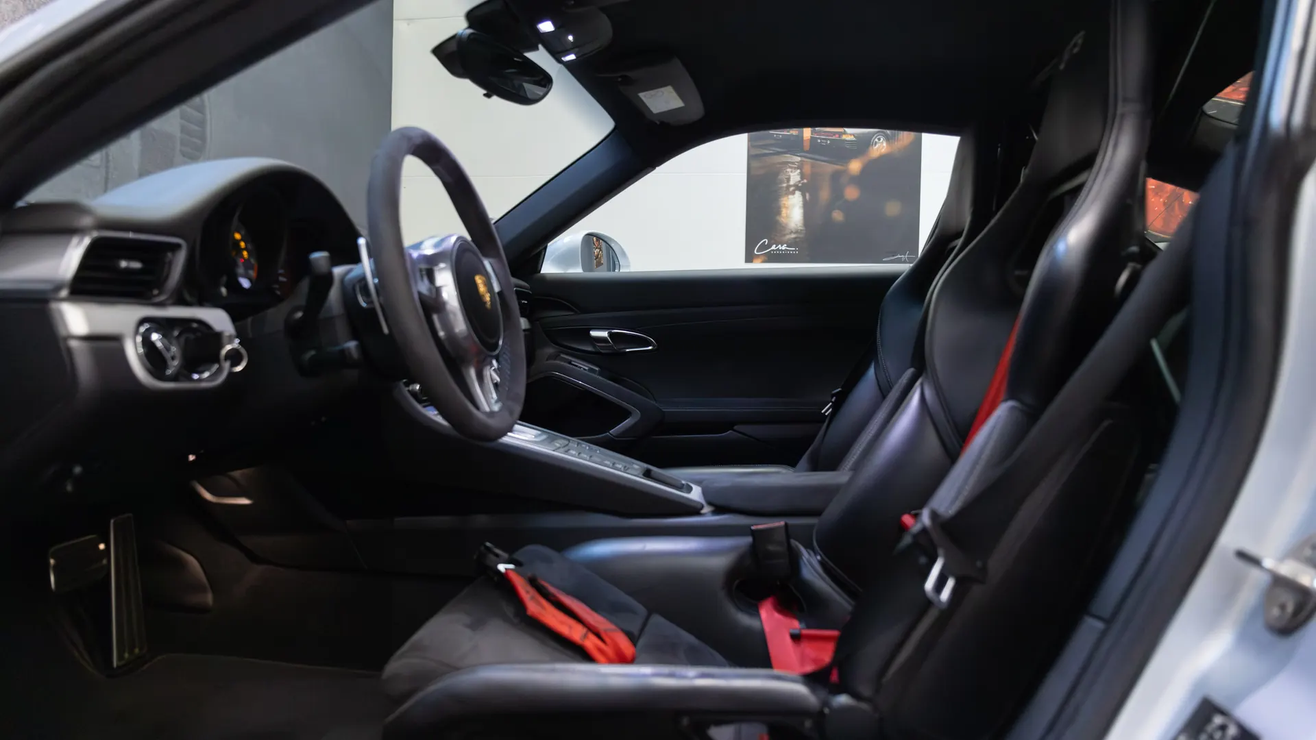 Porsche 911 — photo 11