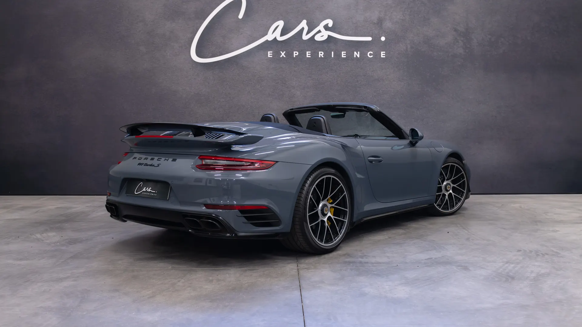 Porsche 911 — photo 4