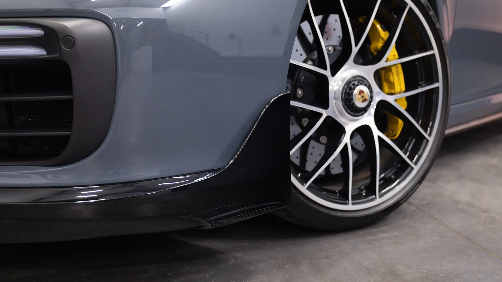 Porsche 911 — photo 42