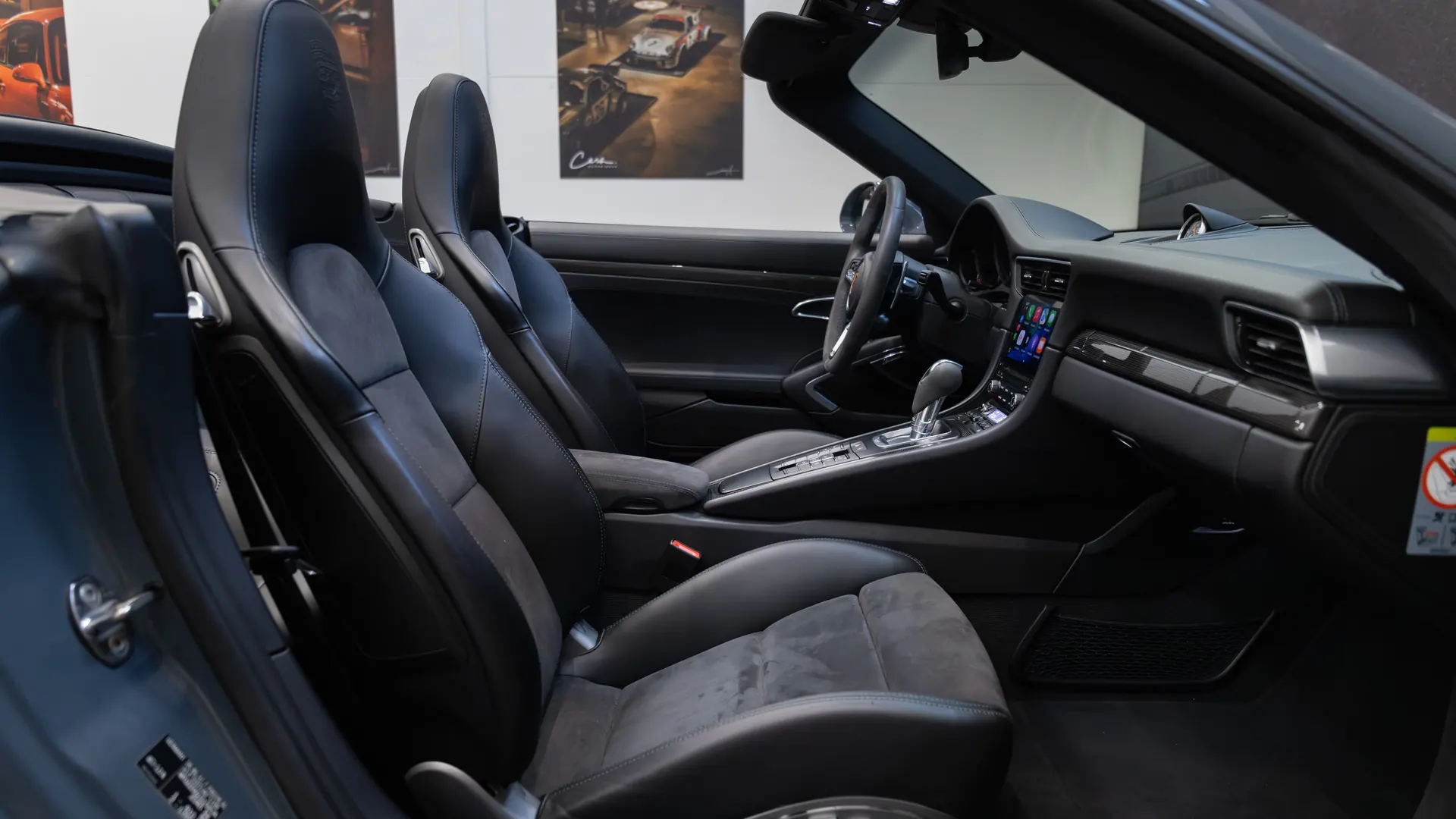 Porsche 911 — photo 39