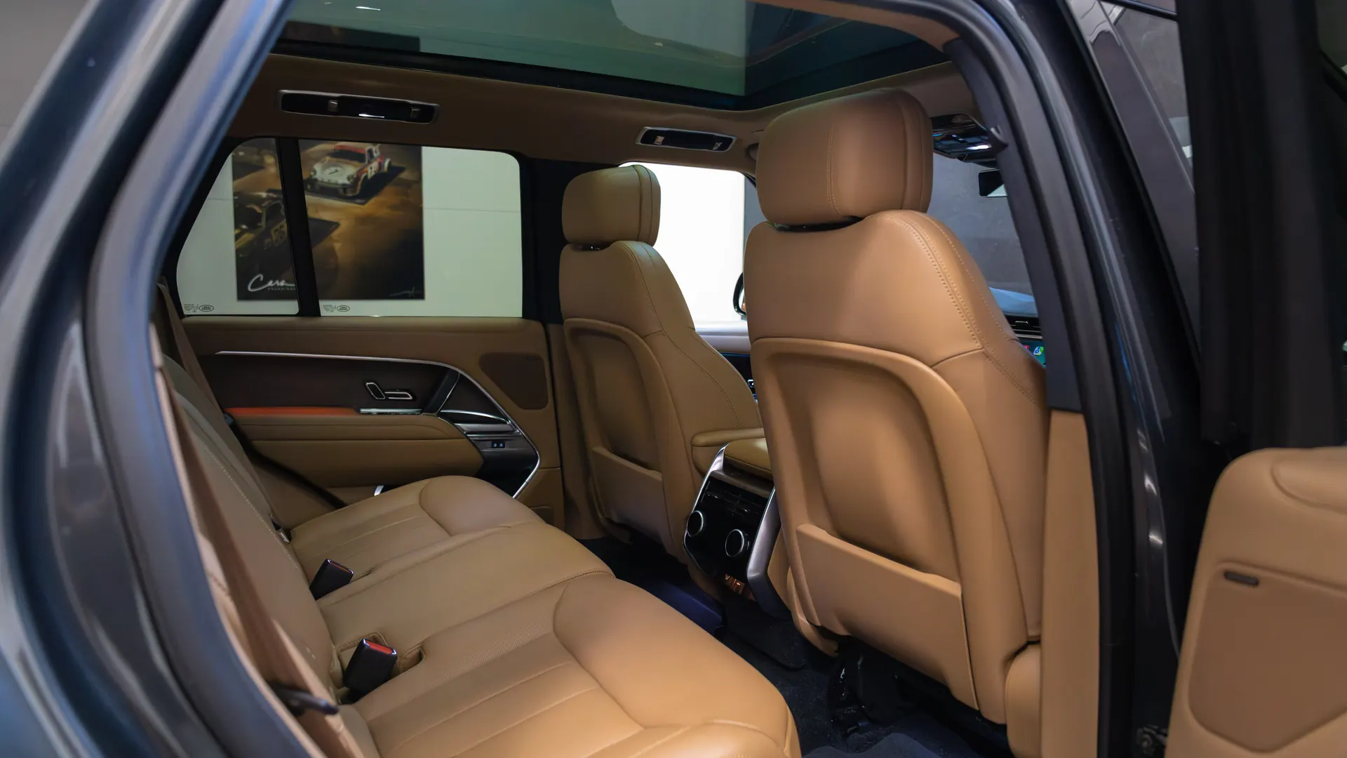 Land Rover Range Rover — photo 25