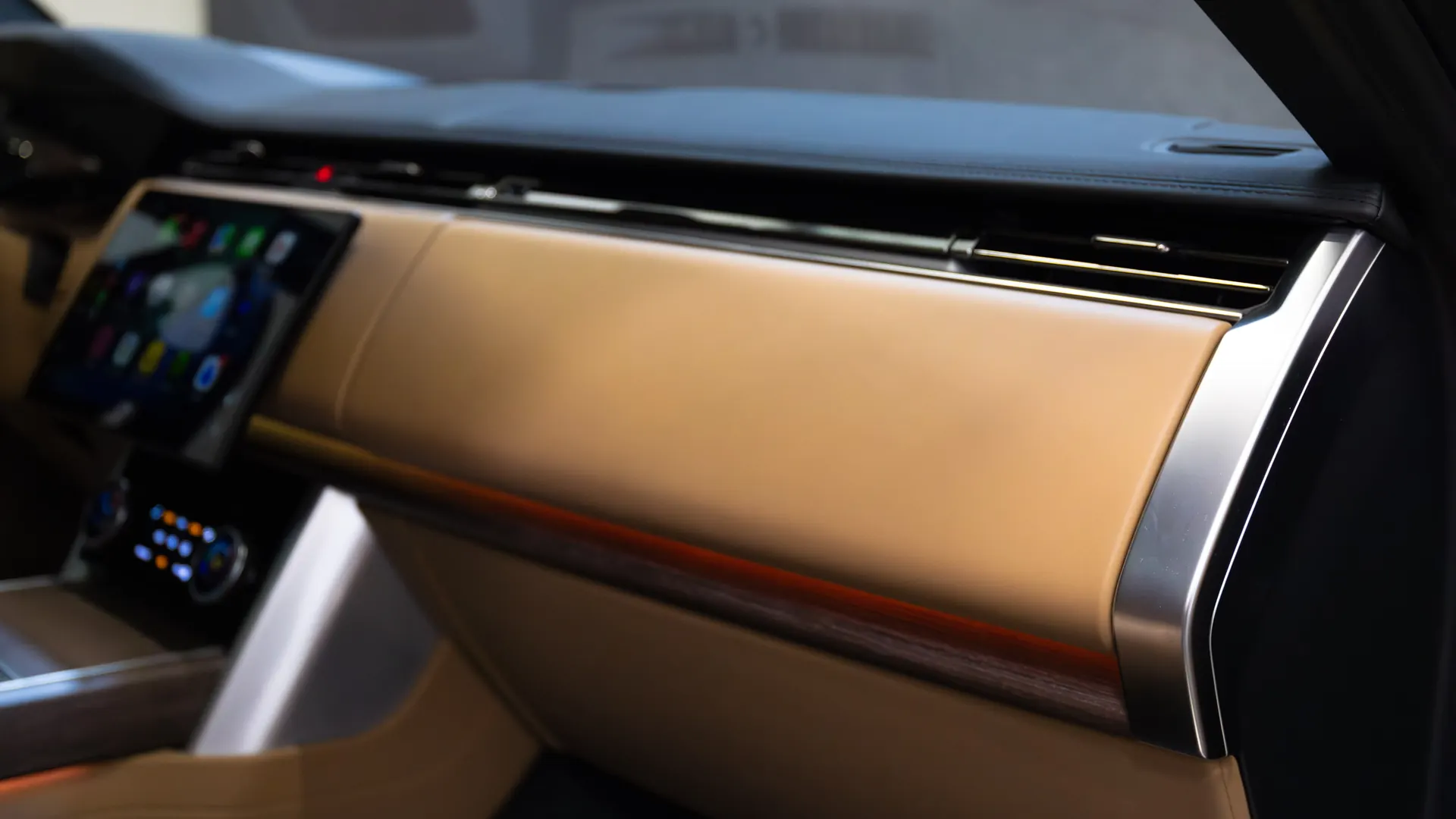 Land Rover Range Rover — photo 30