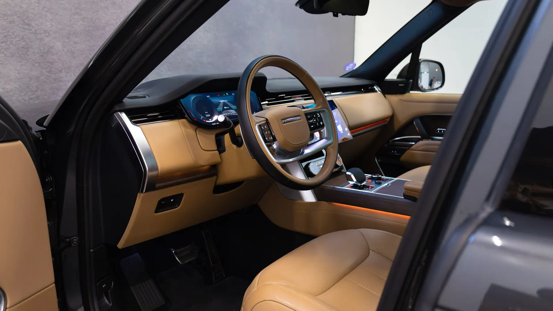 Land Rover Range Rover — photo 13