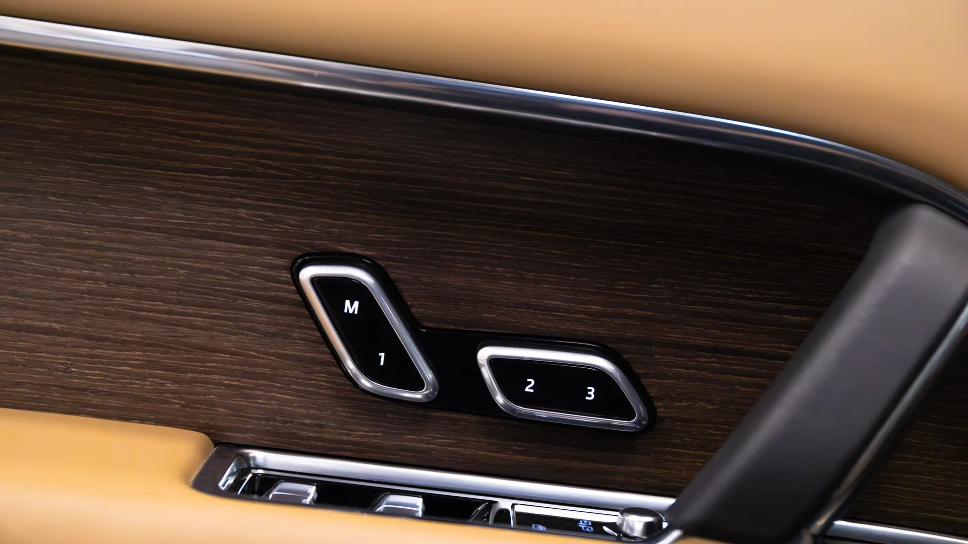 Land Rover Range Rover — photo 12