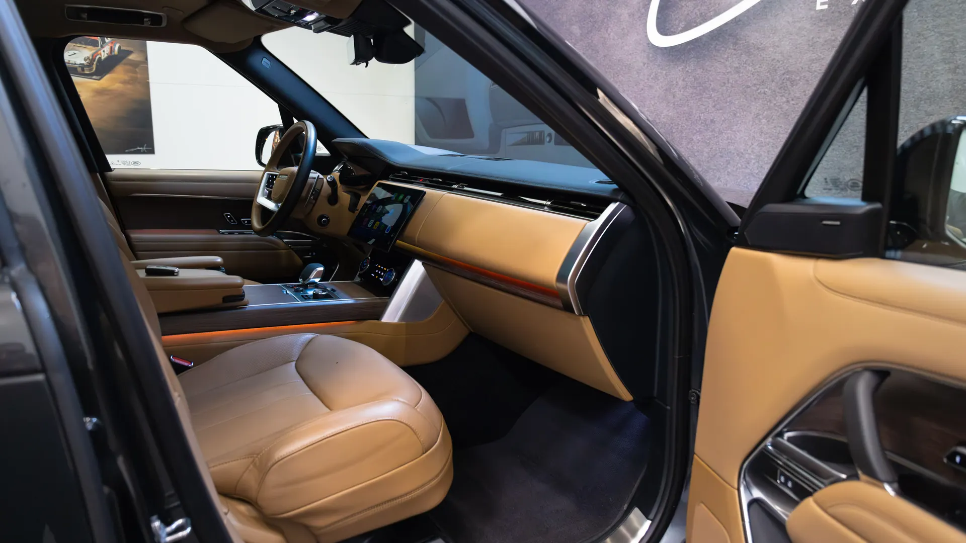 Land Rover Range Rover — photo 27