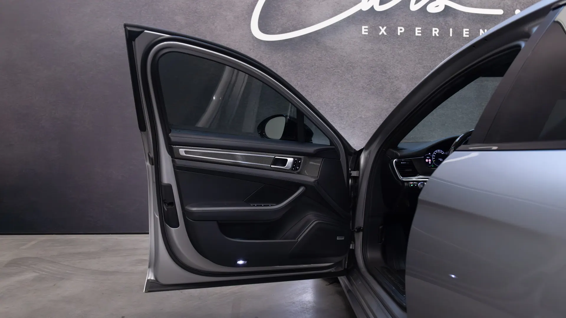 Porsche Panamera — photo 12