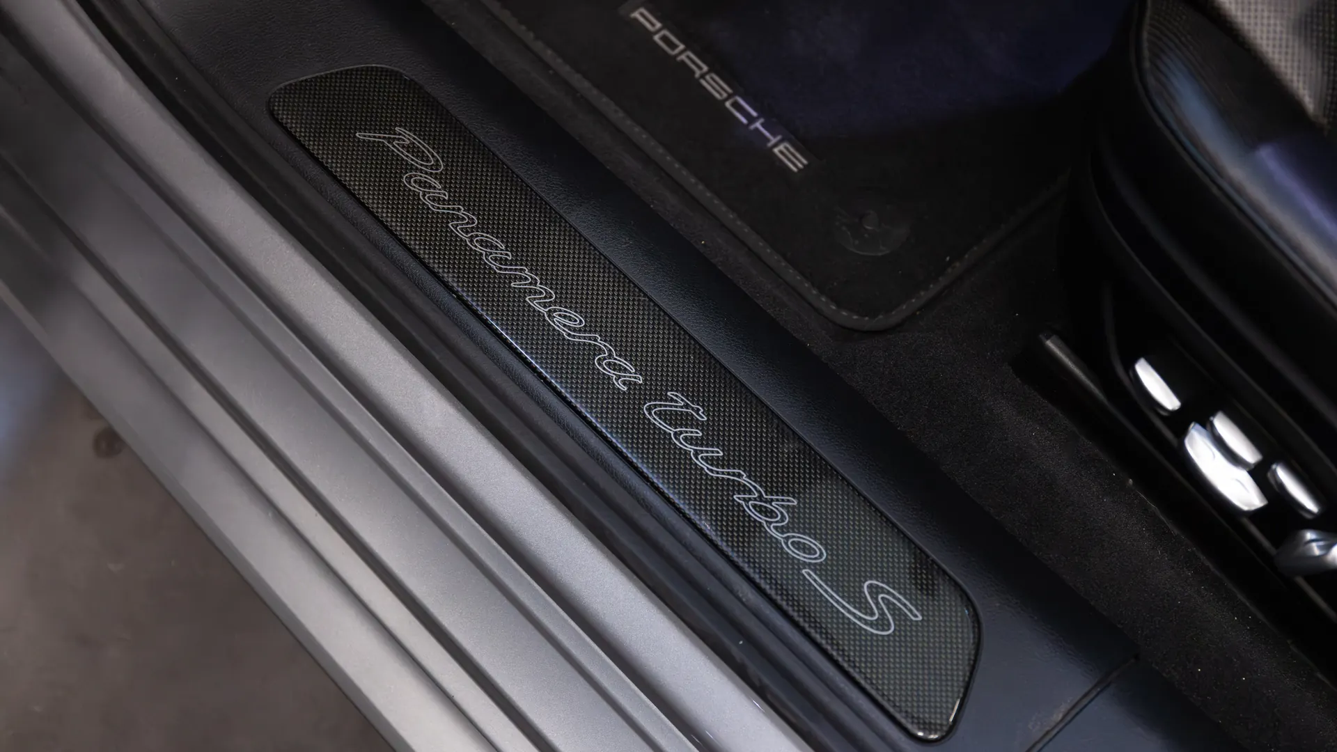 Porsche Panamera — photo 15