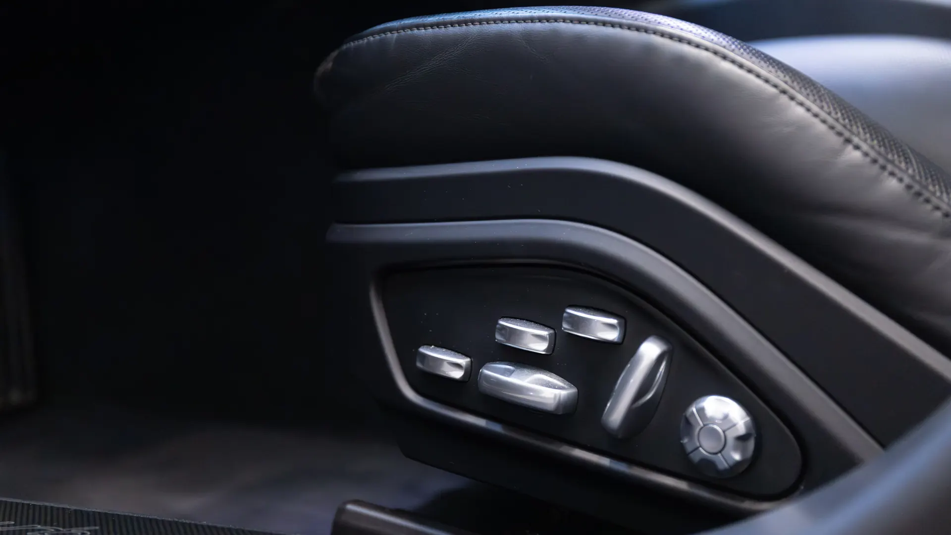 Porsche Panamera — photo 16