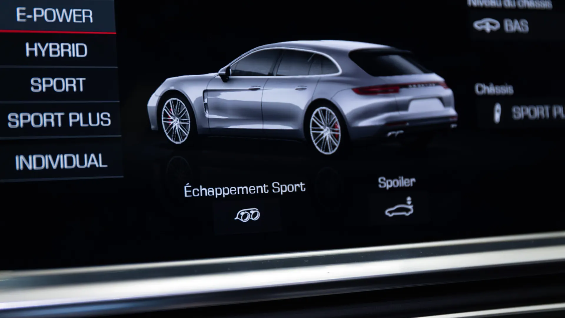 Porsche Panamera — photo 31